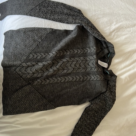 Ivivva Dark Grey Warm Long Sleeve Shirt - Picture 4 of 5
